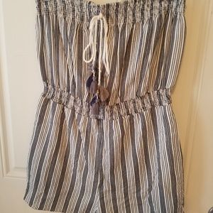 Strapless summer romper